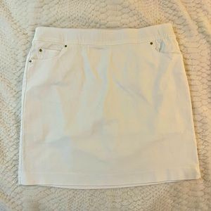Pull On Skort with Side Pockets